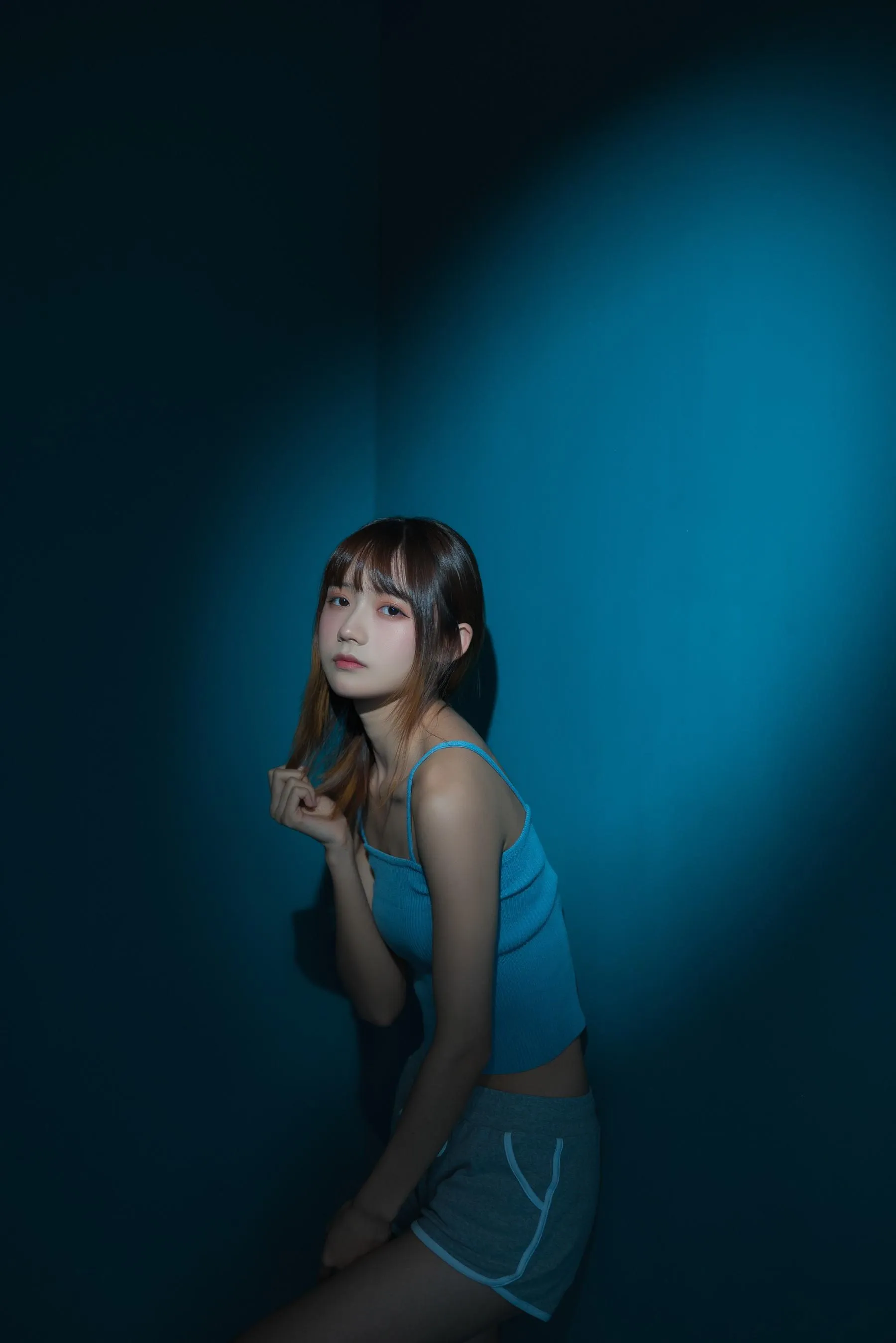 [艺图语] 2022.06.08 抑郁的蓝房间 兔子Zzz不吃胡萝卜 [27P]插图6